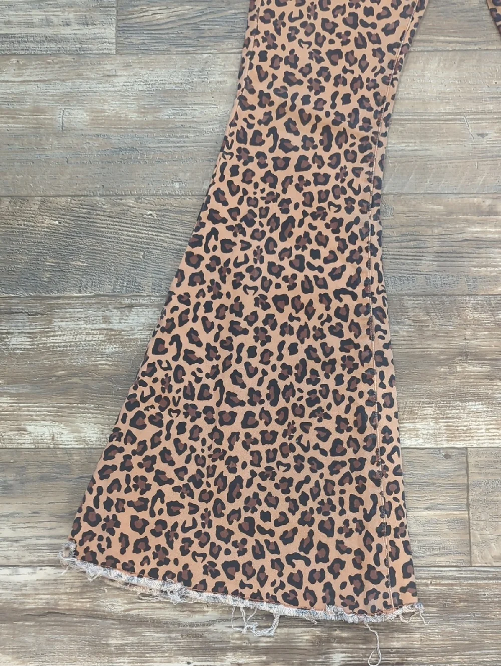 RANCH DRESS'N Fallon Taylor 